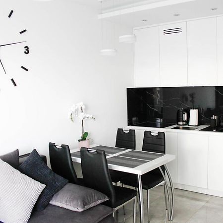 Apartament Wroclaw Centrum Galeria Magnolia Exterior photo